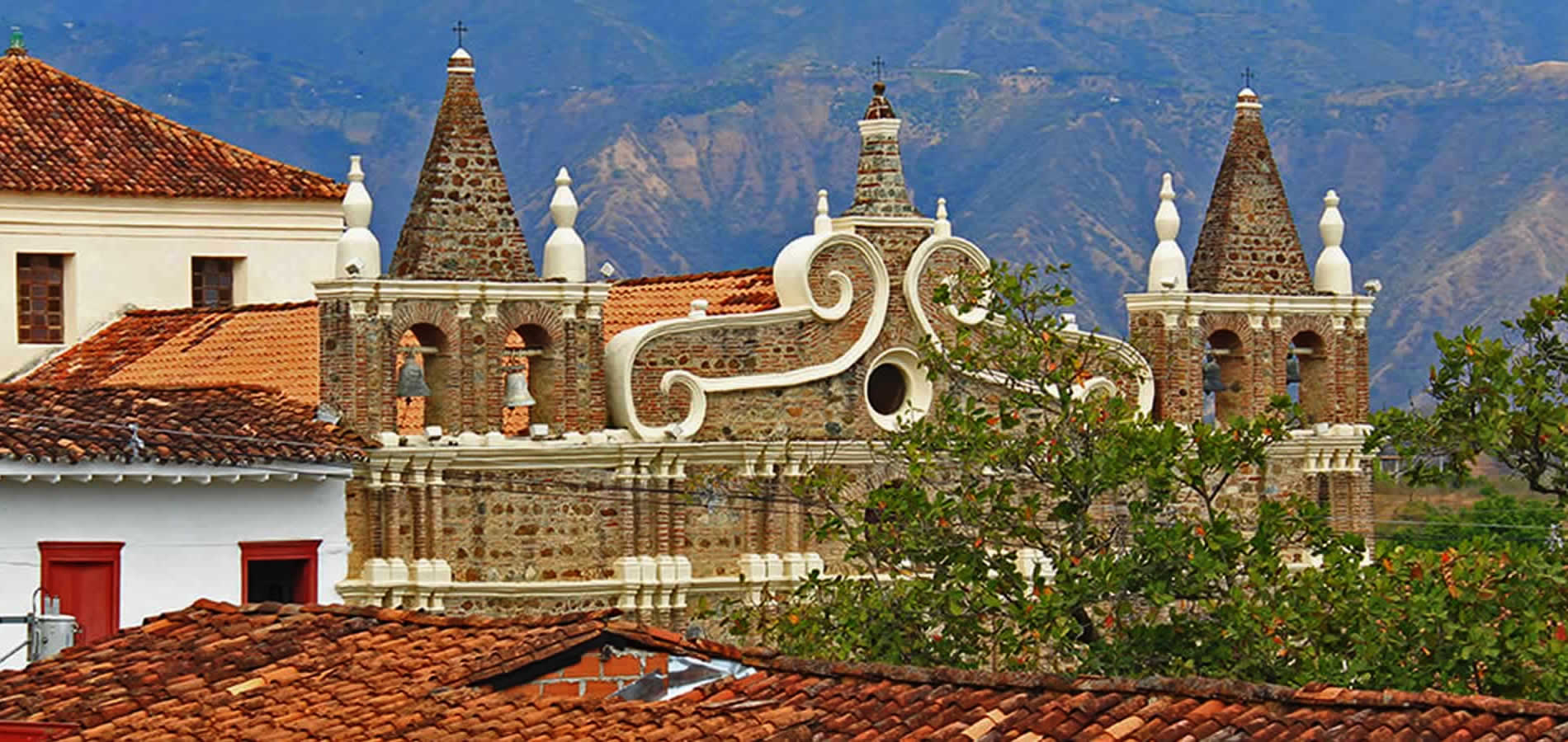 Turismo Colonial en Medellín